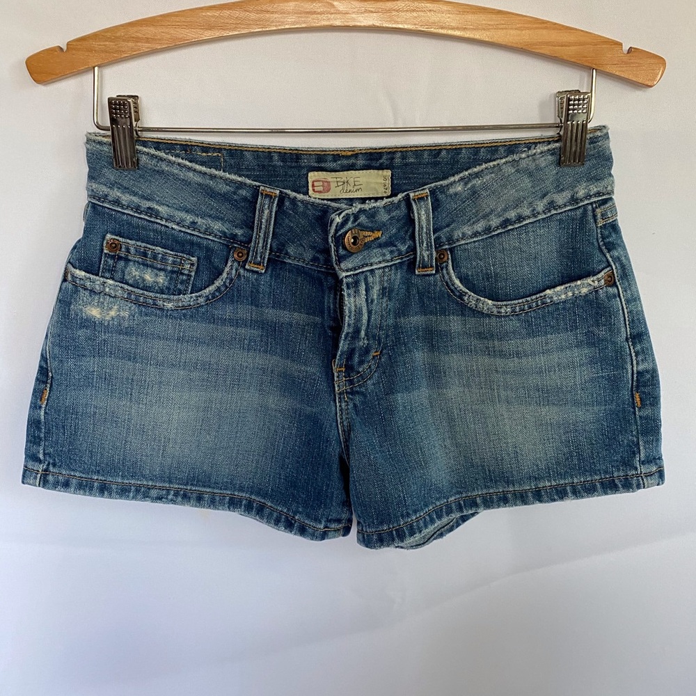 BKE (Buckle) “Culture” Jean Short